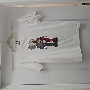 Unique Kaws Limited Edition T Shirt